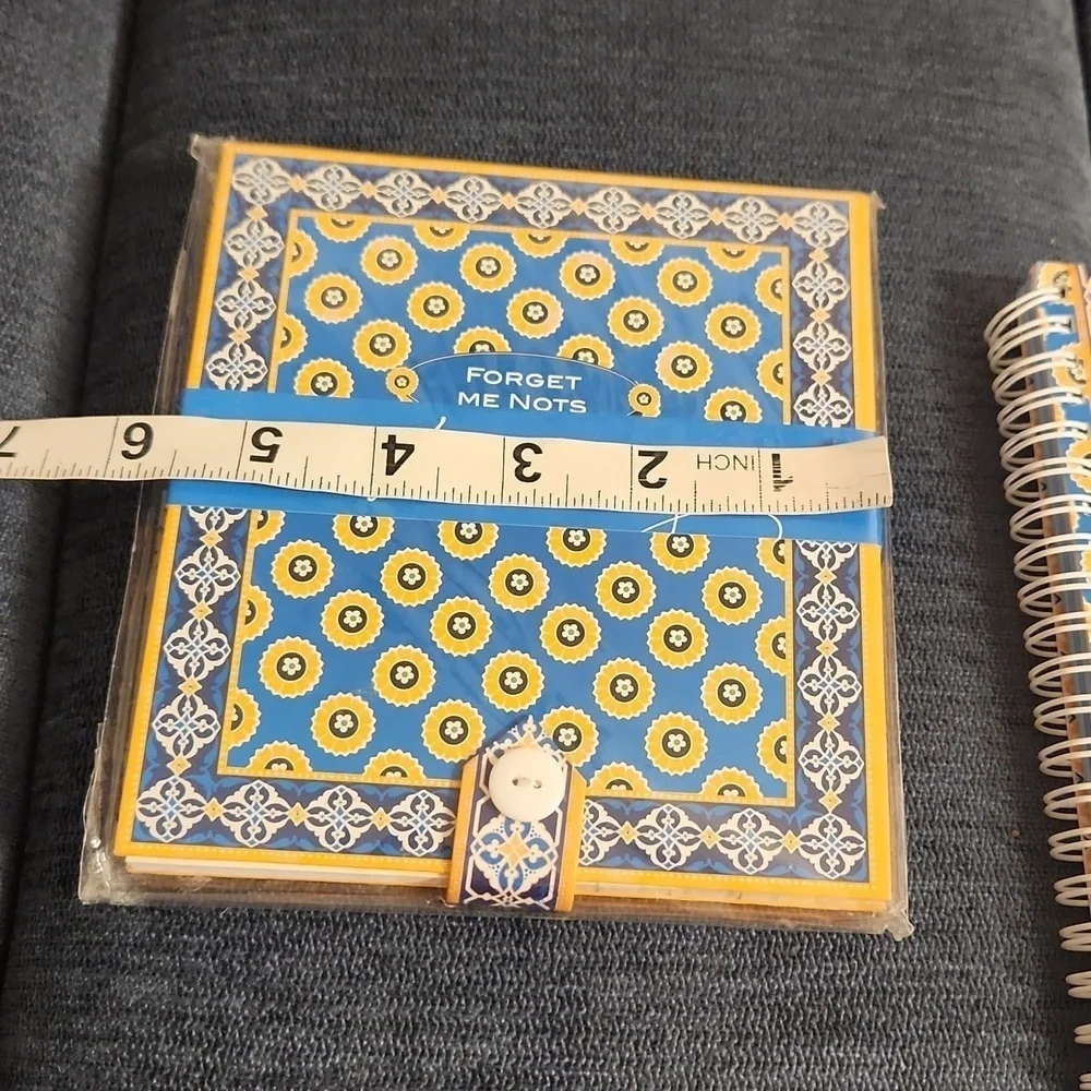 New 2 Vera Bradley Forget me Nots note pads
